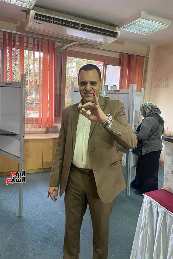 الكاتب الصحفى حسين يوسف رئيس التحرير التنفيذي بمصر24 (8)