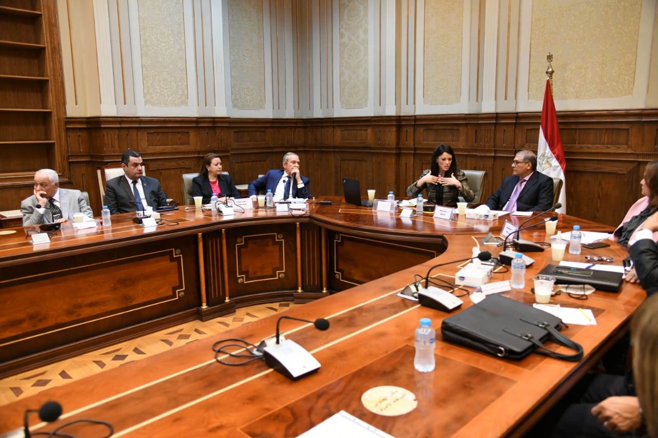 الدكتورة رانيا المشاط وزيرة التعاون الدولي تلتقي أعضاء لجنة الشئون الخارجية والعربية والأفريقية بمجلس الشيوخ