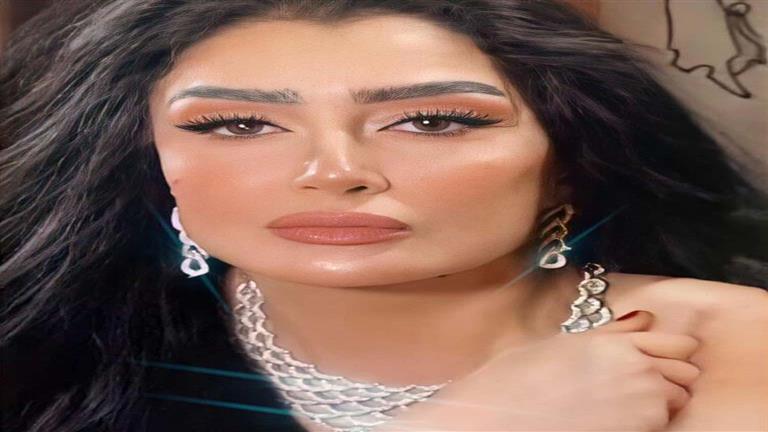 فيديو| غادة عبد الرازق مع "كلابها".. وزينة تعلق