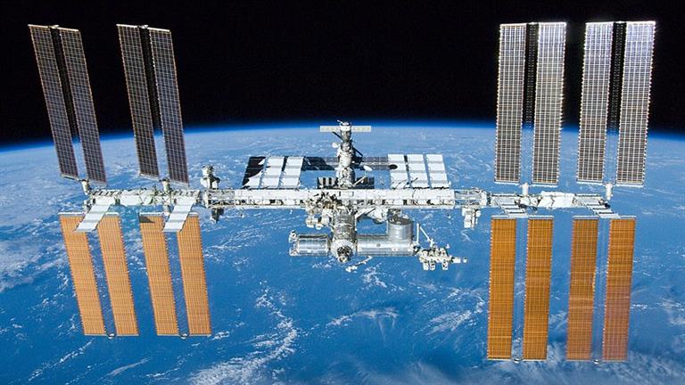 محطة فضائية غيرت مسارها تجنبًا للاصطدام بقمر تجسس روسي