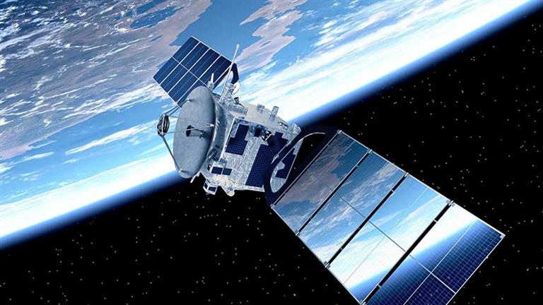 "خدمات إضافية للإنترنت".. تفاصيل إطلاق القمر الصناعي المصري الجديد نايل سات 301