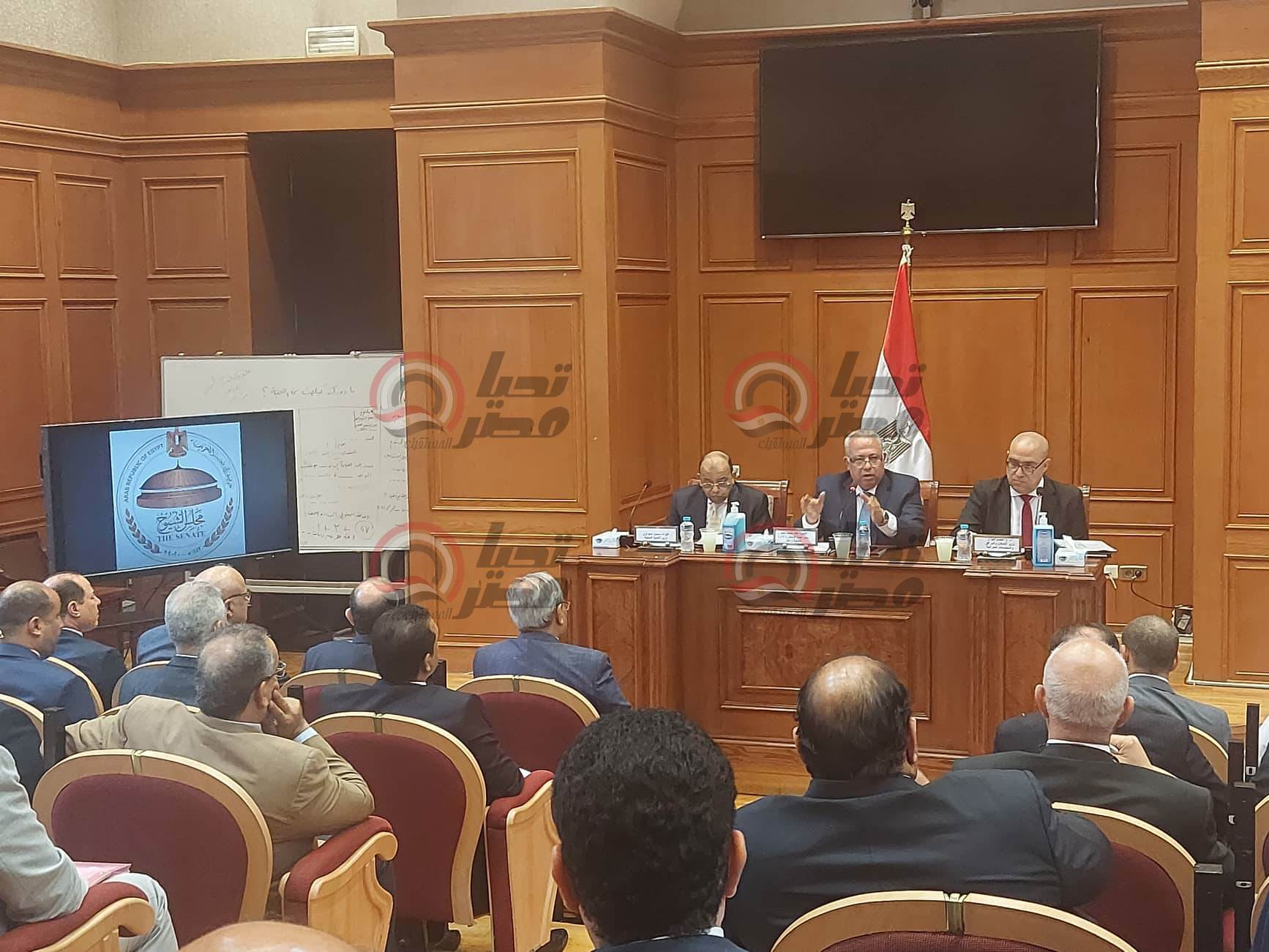 وزير الإسكان لـ نواب الشيوخ:«أنا كنت بدرس فى إنجلترا ولما إزاز الشقة بينكسر كنا لازم نجيب تصريح عشان نصلحه»..«فيديو وصور» 8 وزير الإسكان لـ نواب الشيوخ:«أنا كنت بدرس فى إنجلترا ولما إزاز الشقة بينكسر كنا لازم نجيب تصريح عشان نصلحه»..«فيديو وصور»