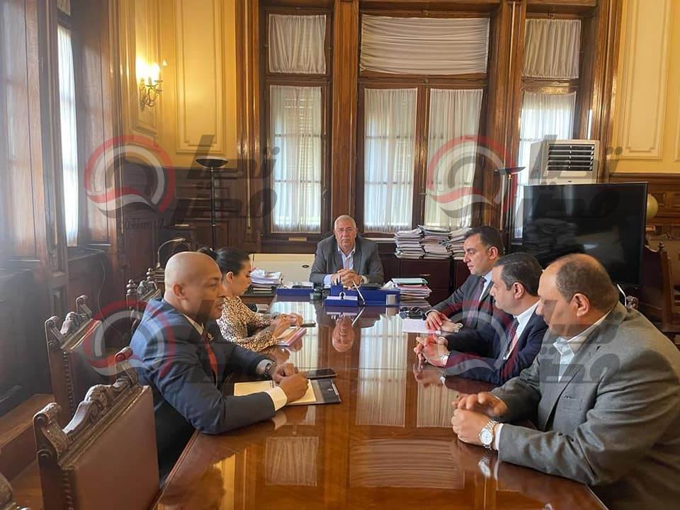 وفد "التنسيقية" يلتقي وزير الزراعة ضمن فاعليات حملة " سوا هنعدي" 2 وفد "التنسيقية" يلتقي وزير الزراعة ضمن فاعليات حملة " سوا هنعدي"