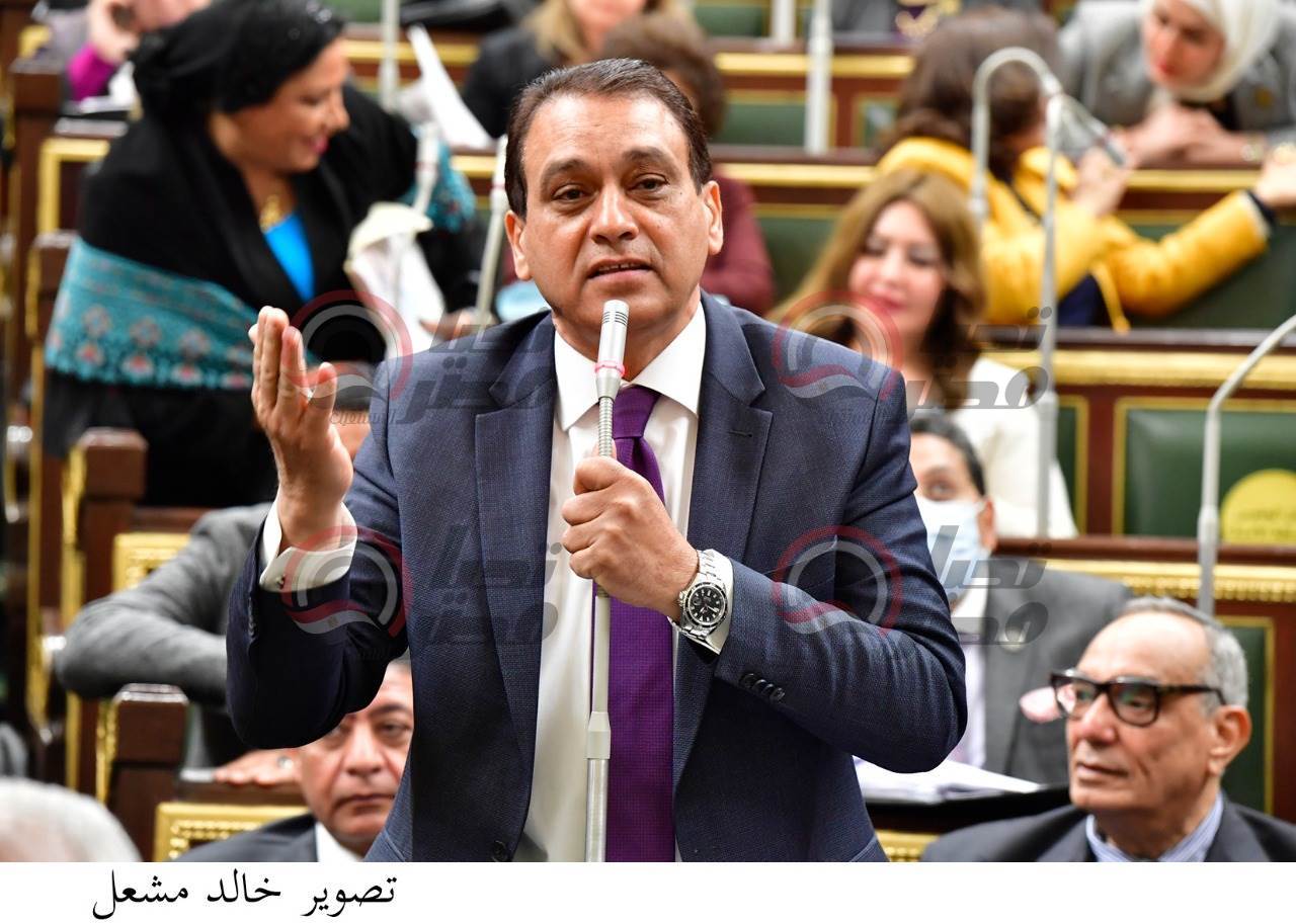 «القوات المسلحة المصرية تمثل الدرع والسيف»..والموافقة على 4 مشروعات قوانين..حصاد البرلمان 1 «القوات المسلحة المصرية تمثل الدرع والسيف»..والموافقة على 4 مشروعات قوانين..حصاد البرلمان