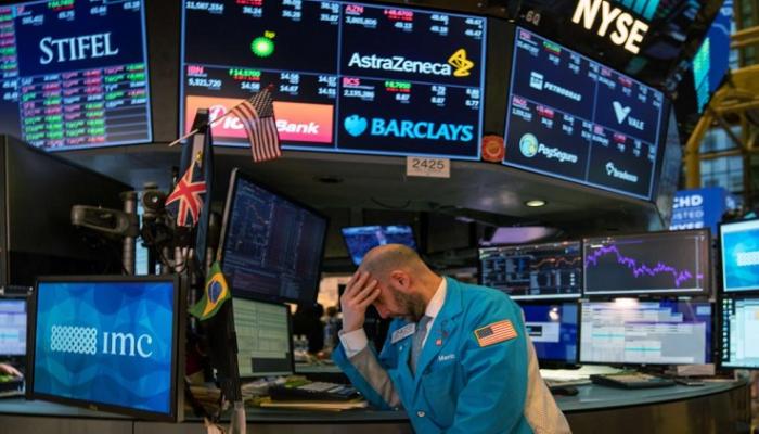 الأسهم الأمريكية تهبط عند الإغلاق.. وداو جونز يتراجع بنسبة 2.4%