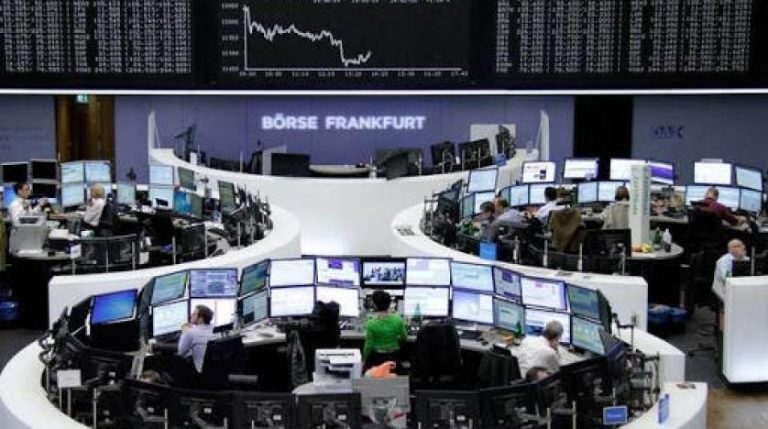 الأسهم الأوروبية تهبط.. وستوكس 600 يتراجع إلى 440 نقطة عند الإغلاق