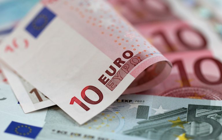سعر اليورو اليوم الأربعاء 8-6-2022 مقابل الجنيه