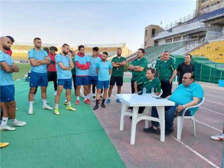 المقاولون العرب يحفز لاعبيه بجلسة خاصة قبل مواجهة الزمالك