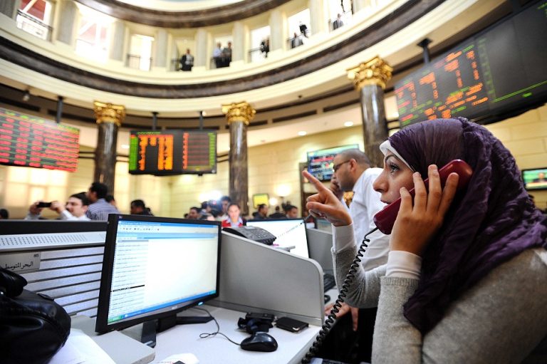 كيف تفتح حسابًا لشراء وبيع الأسهم في البورصة المصرية؟