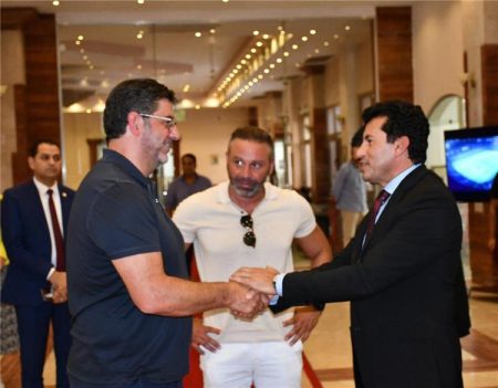 وزير الرياضة يجتمع مع روي مصر24ريا بحضور حازم إمام