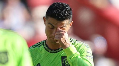 موندو: فيفا قد يعاقب مانشستر يونايتد بـ قسوة بسبب رونالدو