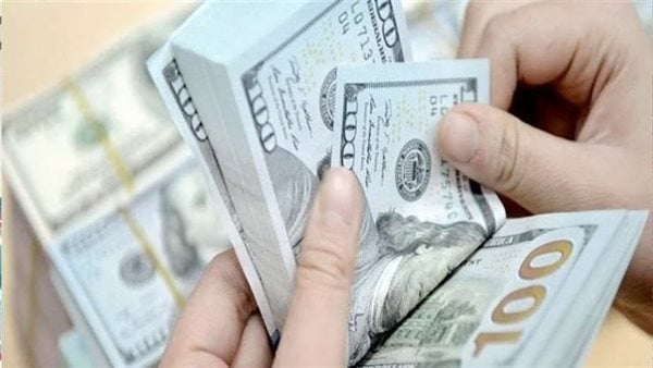 سعر الدولار اليوم الإثنين 15-8-2022 في بنك مصر بمنتصف التعاملات