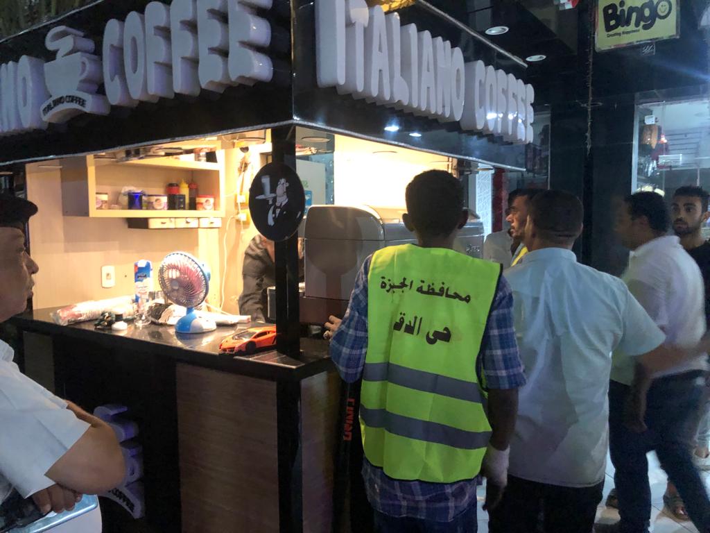 تحرير عدد 6 محاضر الفتح بعد المواعيد المقررة ورفع 733 إشغال من المقاهي والمحلات 4 تحرير عدد 6 محاضر الفتح بعد المواعيد المقررة ورفع 733 إشغال من المقاهي والمحلات