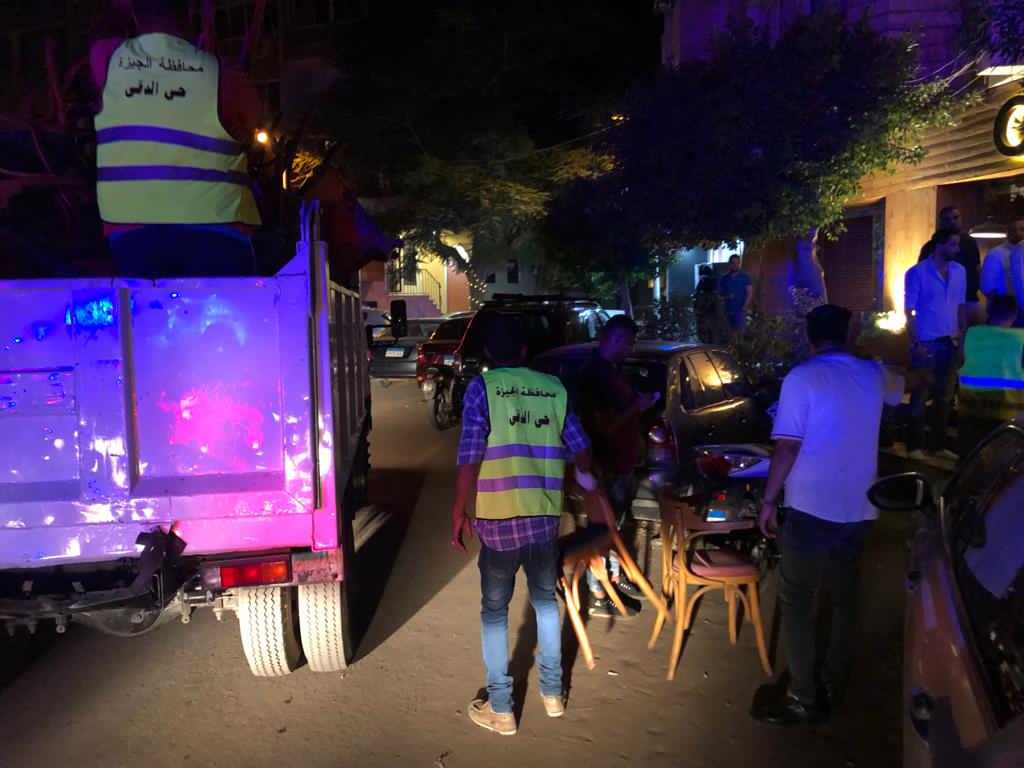 تحرير عدد 6 محاضر الفتح بعد المواعيد المقررة ورفع 733 إشغال من المقاهي والمحلات 12 تحرير عدد 6 محاضر الفتح بعد المواعيد المقررة ورفع 733 إشغال من المقاهي والمحلات