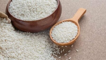 سحب الأرز المعبأ من السلاسل التجارية واستبداله بآخر بسعر مخفض خلال أيام