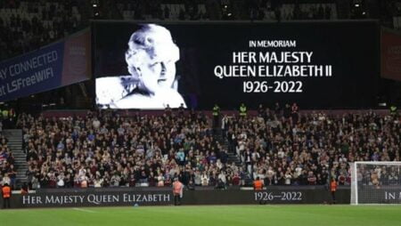 استئناف الدوري الإنجليزي مع إمكانية تأجيل مباريات بسبب جنازة الملكة