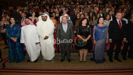 الأمير أباظة يستعرض نشاطات مهرجان الإسكندرية السينمائي بحفل ختام الدورة 38