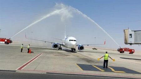وزير الطيران: إشادة دولية جديدة بتطبيق المطارات المصرية لأعلى معايير نظم السلامة