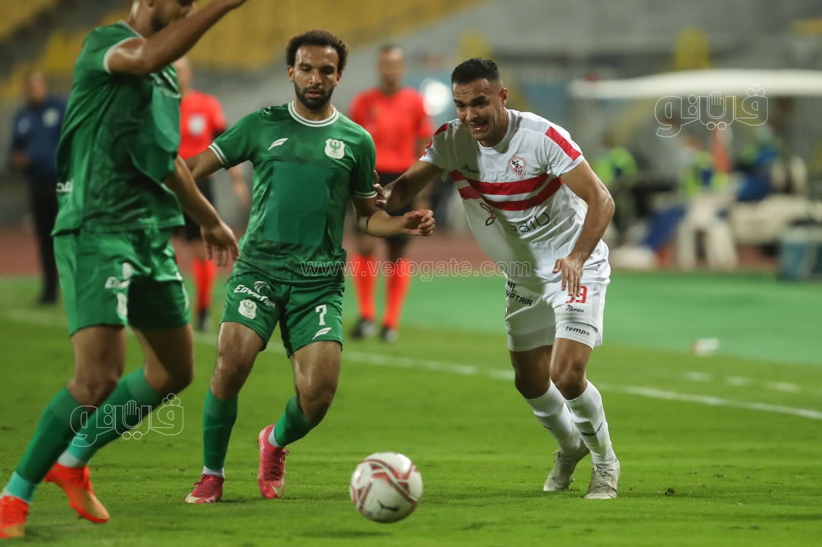 استمرار تقدم الزمالك بهدف أمام المصري بعد مرور 70 دقيقة |صور 7 استمرار تقدم الزمالك بهدف أمام المصري بعد مرور 70 دقيقة |صور