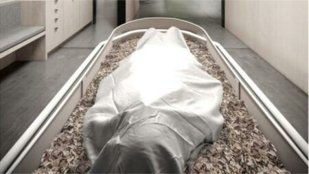 أحدث طريقة لدفن الموتى.. تحويل الجثامين إلى سماد بشري