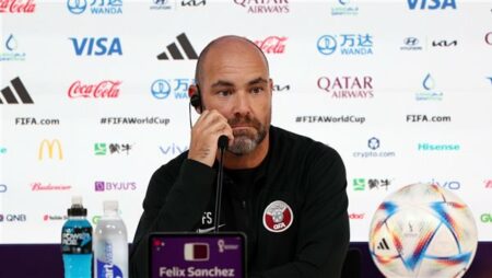 مدرب منتخب قطر: نافسنا بكل قوتنا وكانت مجموعة صعبة علينا.. ولا أشعر بخيبة أمل