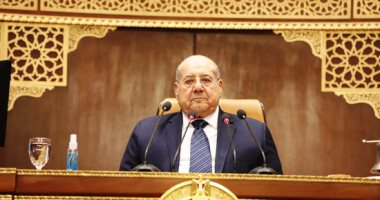 رئيس مجلس الشيوخ يقدم واجب العزاء لأسرة النائب الراحل اللواء مصطفى كامل