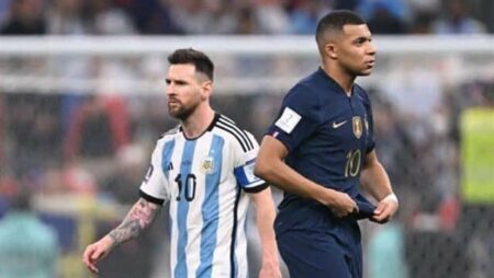 رغم تتويج الأرجنتين، فرنسا تطالب بإعادة نهائي كأس العالم، والسبب ميسي ومبابي