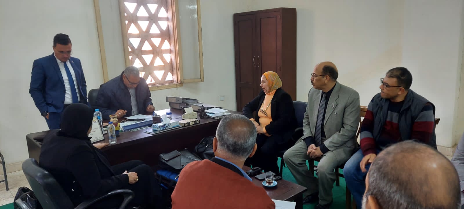 نائب محافظ القاهرة تتابع تسليم مبنى المدرسة التطبيقية الفنية بقرية الفواخير