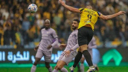 النصر يطلب حكاما أجانب لمواجهة اتحاد جدة بالدوري السعودي