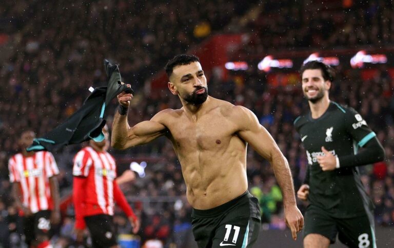 المنقذ دائمًا في الموعد.. فيديو | محمد صلاح يقود ليفربول لفوز مثير على ساوثهامبتون والابتعاد بصدارة الدوري الإنجليزي
