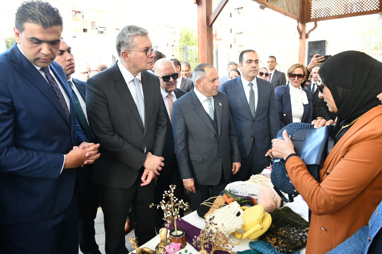 وزير البترول يتفقد عددا من مشروعات التنمية المجتمعية لدعم أهالي بورسعيد 8 وزير البترول يتفقد عددا من مشروعات التنمية المجتمعية لدعم أهالي بورسعيد