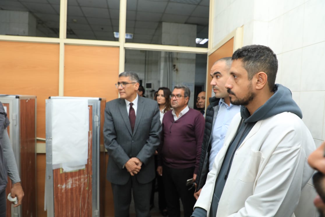 محافظ الجيزة يتفقد مستشفى الوراق المركزي لمتابعة سير العمل