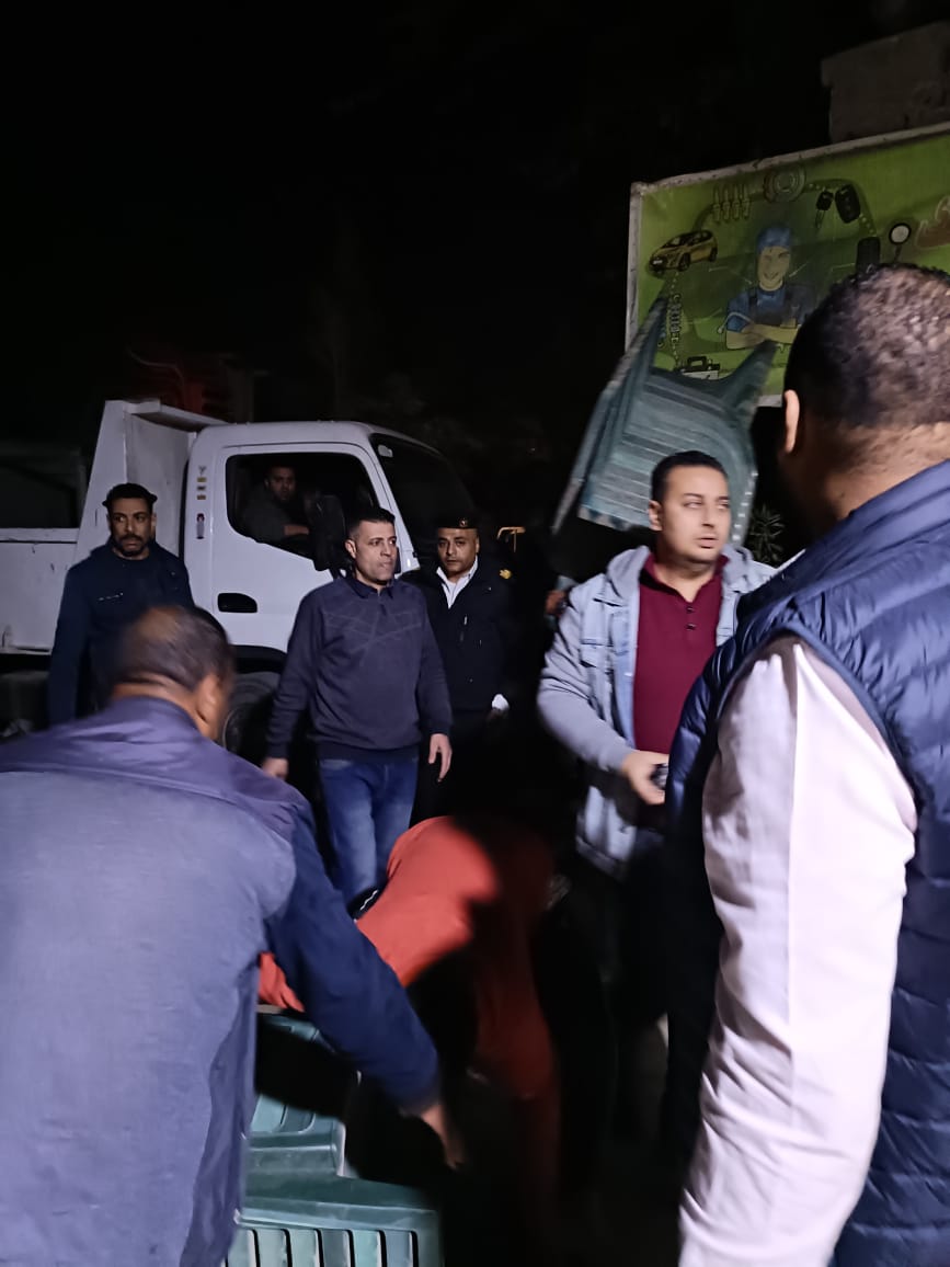 بالصور ..رفع 1700 حالة إشغال خلال حملة مكبرة بقطاع هضبة الأهرام 3 بالصور ..رفع 1700 حالة إشغال خلال حملة مكبرة بقطاع هضبة الأهرام