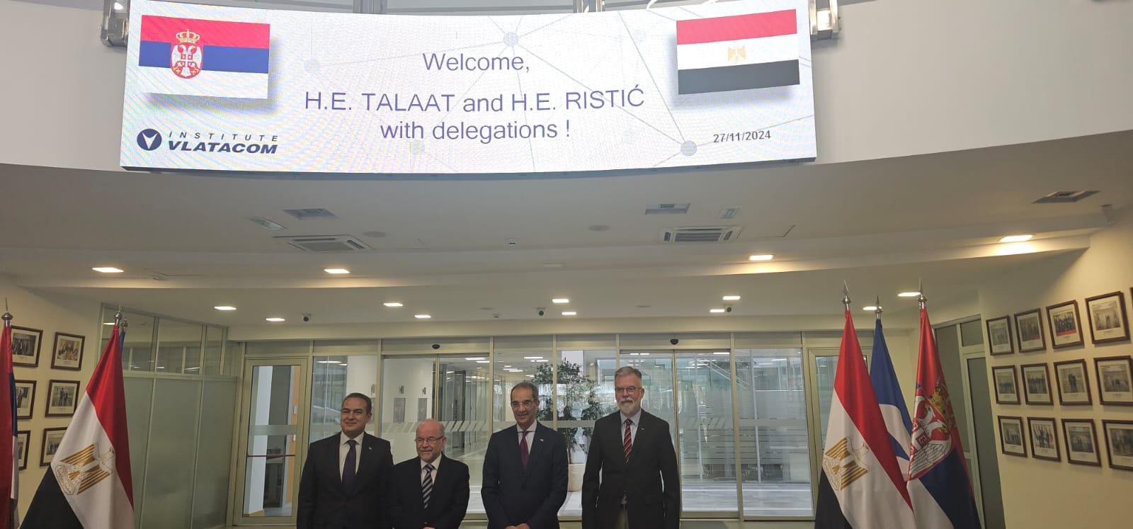 وزير الاتصالات يبحث مع المسؤولين الصربيين التعاون في مجالات الذكاء الاصطناعي