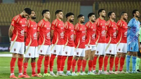 غيابات بالجملة للأهلي أمام ستاد أبيدجان الإيفواري