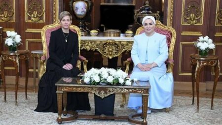 السيدة انتصار السيسي تستقبل قرينة رئيس كولومبيا.. صور