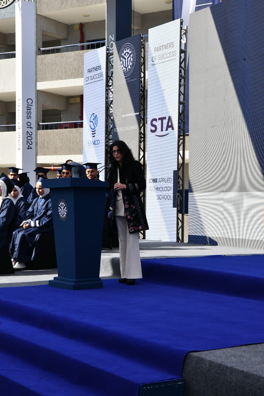 وزيرا البترول والتعليم يشهدان تخرج الدفعة الأولى من خريجى مدرسة ظٌهر للتكنولوجيا التطبيقية 2 وزيرا البترول والتعليم يشهدان تخرج الدفعة الأولى من خريجى مدرسة ظٌهر للتكنولوجيا التطبيقية