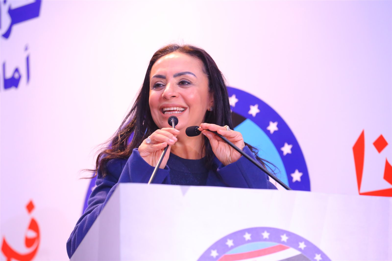 وزيرة التضامن تشهد احتفالية حزب مستقبل وطن لتجهيز 1000 عروسة 2 وزيرة التضامن تشهد احتفالية حزب مستقبل وطن لتجهيز 1000 عروسة