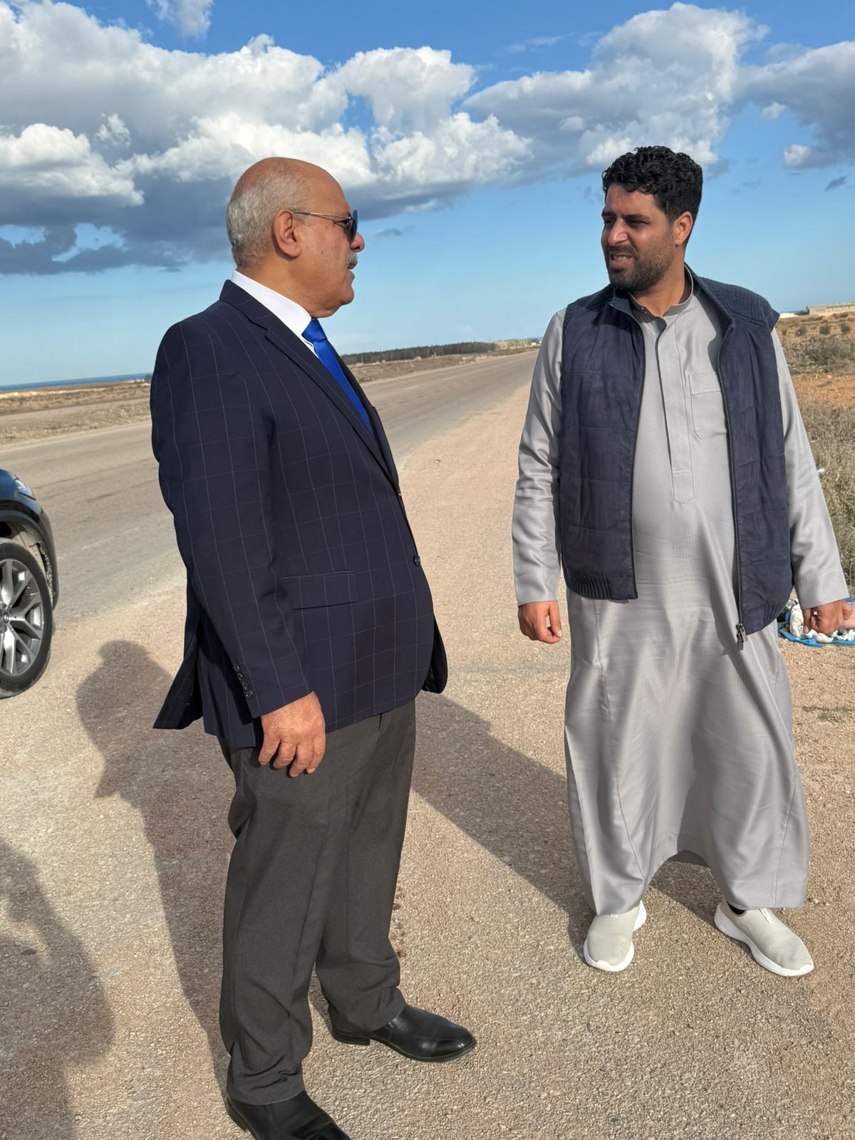 حازم حسني يتفقد الأرض المخصصة لإنشاء نادي الأجواد للرماية والفروسية بمطروح 4 حازم حسني يتفقد الأرض المخصصة لإنشاء نادي الأجواد للرماية والفروسية بمطروح
