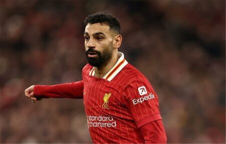 تقارير: ليفربول يقدم عرضًا رسميًا لـ محمد صلاح لتجديد عقده