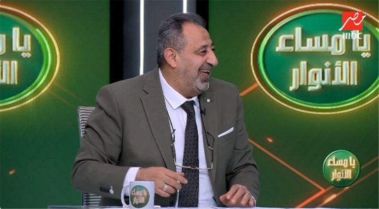 مجدي عبد الغني عن سبب رحيل محمد شريف من الأهلي: الڤولت كان عالي