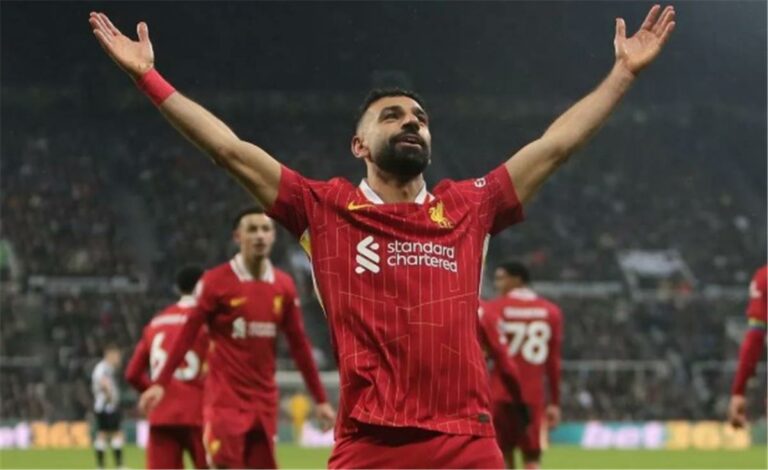 جلين جونسون: محمد صلاح في وضع قوي أمام إدارة ليفربول