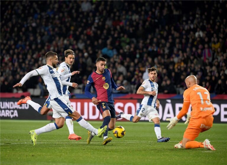 رجل مباراة برشلونة وليجانيس في الدوري الإسباني