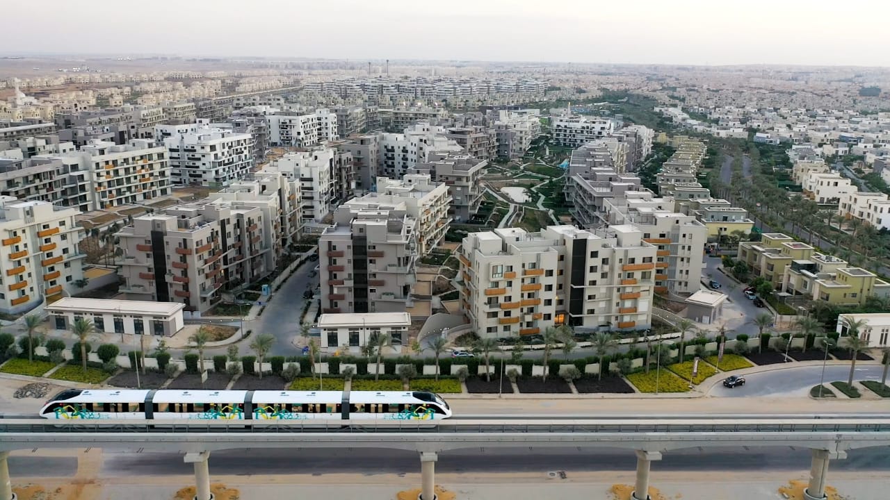 التشغيل التجريبي لمونوريل شرق النيل.. صور 1 التشغيل التجريبي لمونوريل شرق النيل.. صور
