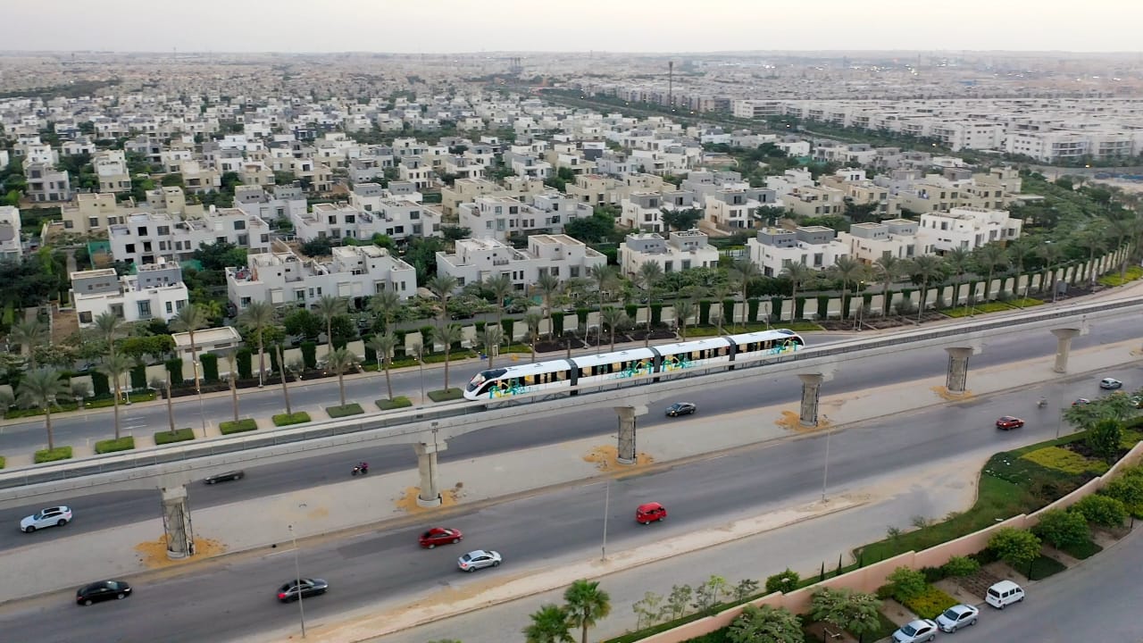 التشغيل التجريبي لمونوريل شرق النيل.. صور 2 التشغيل التجريبي لمونوريل شرق النيل.. صور