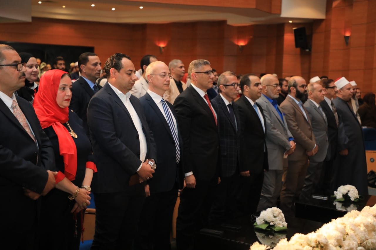 محافظ الجيزة يشهد حفل تكريم حفظة القرآن الكريم من أبناء مدينة 6 أكتوبر 6 محافظ الجيزة يشهد حفل تكريم حفظة القرآن الكريم من أبناء مدينة 6 أكتوبر