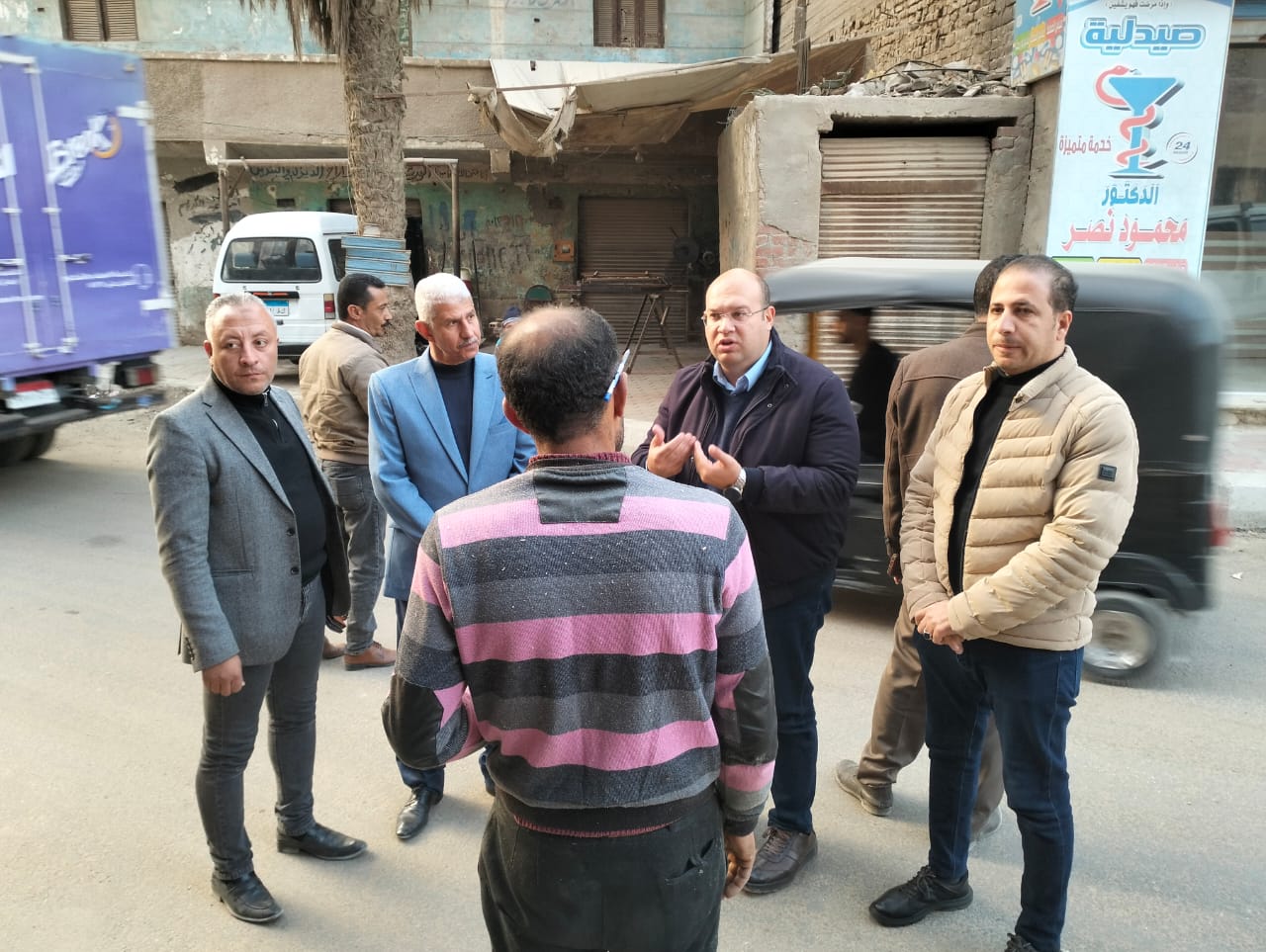 بالصور.. جولة ميدانية لنائب محافظ الجيزة بمركز الصف 5 بالصور.. جولة ميدانية لنائب محافظ الجيزة بمركز الصف