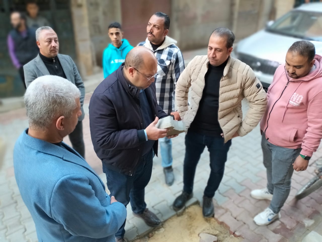 بالصور.. جولة ميدانية لنائب محافظ الجيزة بمركز الصف 1 بالصور.. جولة ميدانية لنائب محافظ الجيزة بمركز الصف