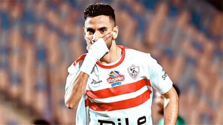 فيديو | شارك 13 دقيقة.. ناصر ماهر يغادر مباراة الزمالك وسيراميكا كليوباترا مصابًا