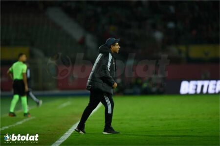 طارق العشري يوقع على عقود تدريب فريق عربي جديد
